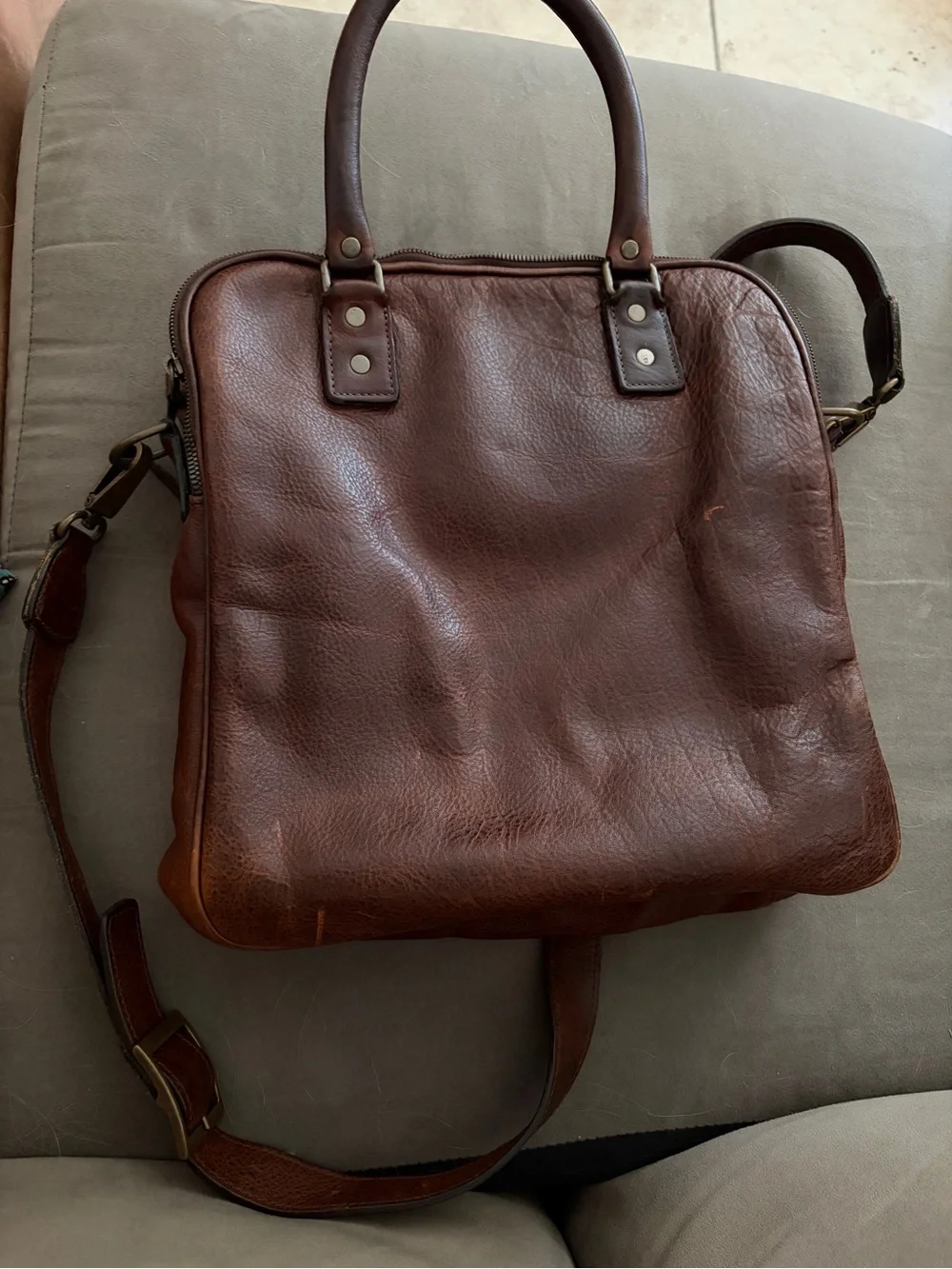 Brown leather high quality leather unisex bag
